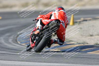 media/Dec-01-2025-Moto Forza (Mon) [[2daa91e15f]]/1-Advanced Group/Session 2 Turn 11 Backside/